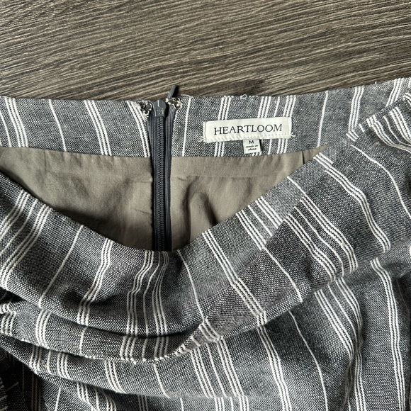 Skirt with knot detail - Picture 5 of 5